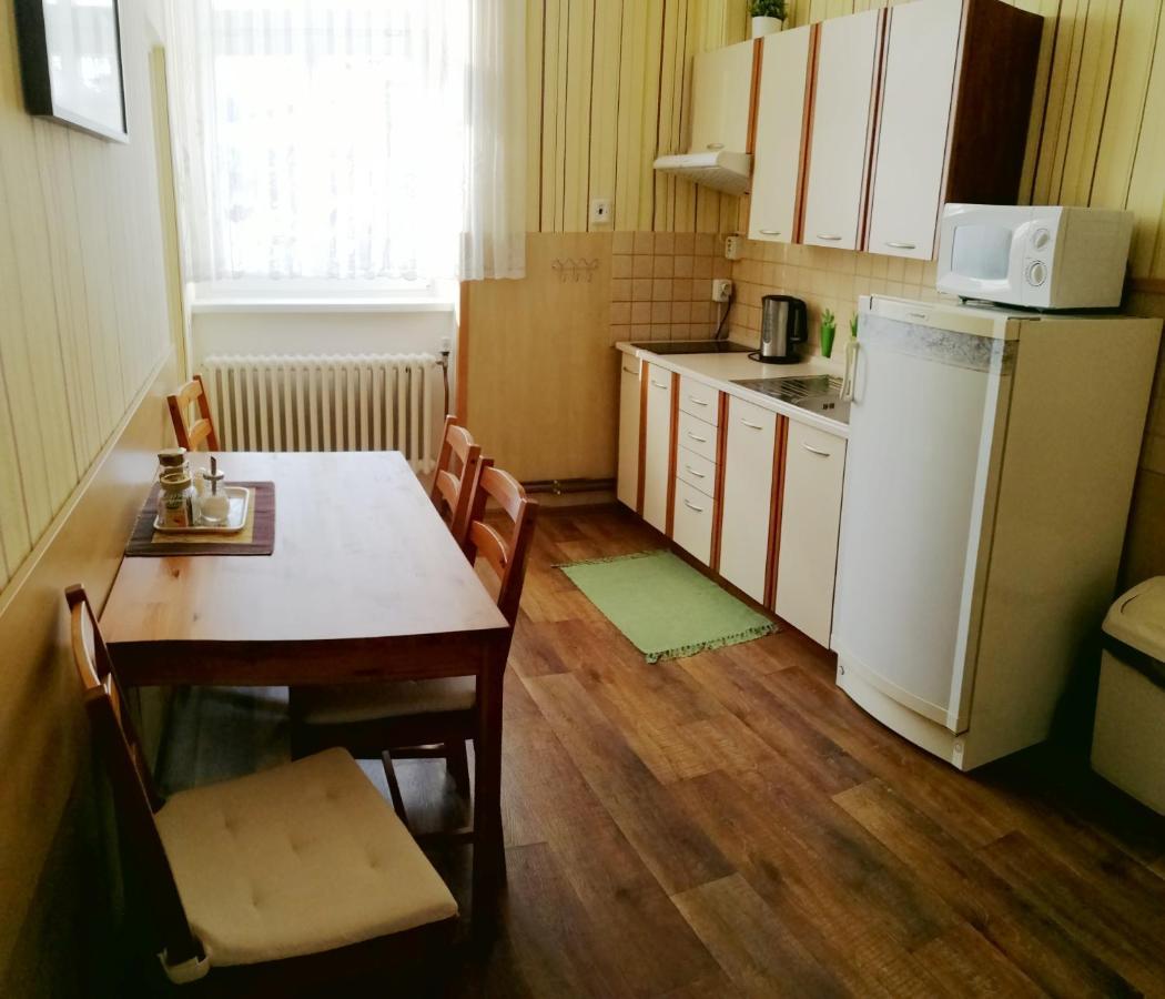 Penzion Pod Zámkem Vizovice Esterno foto
