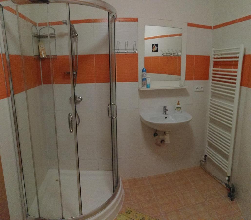 Penzion Pod Zámkem Vizovice Esterno foto