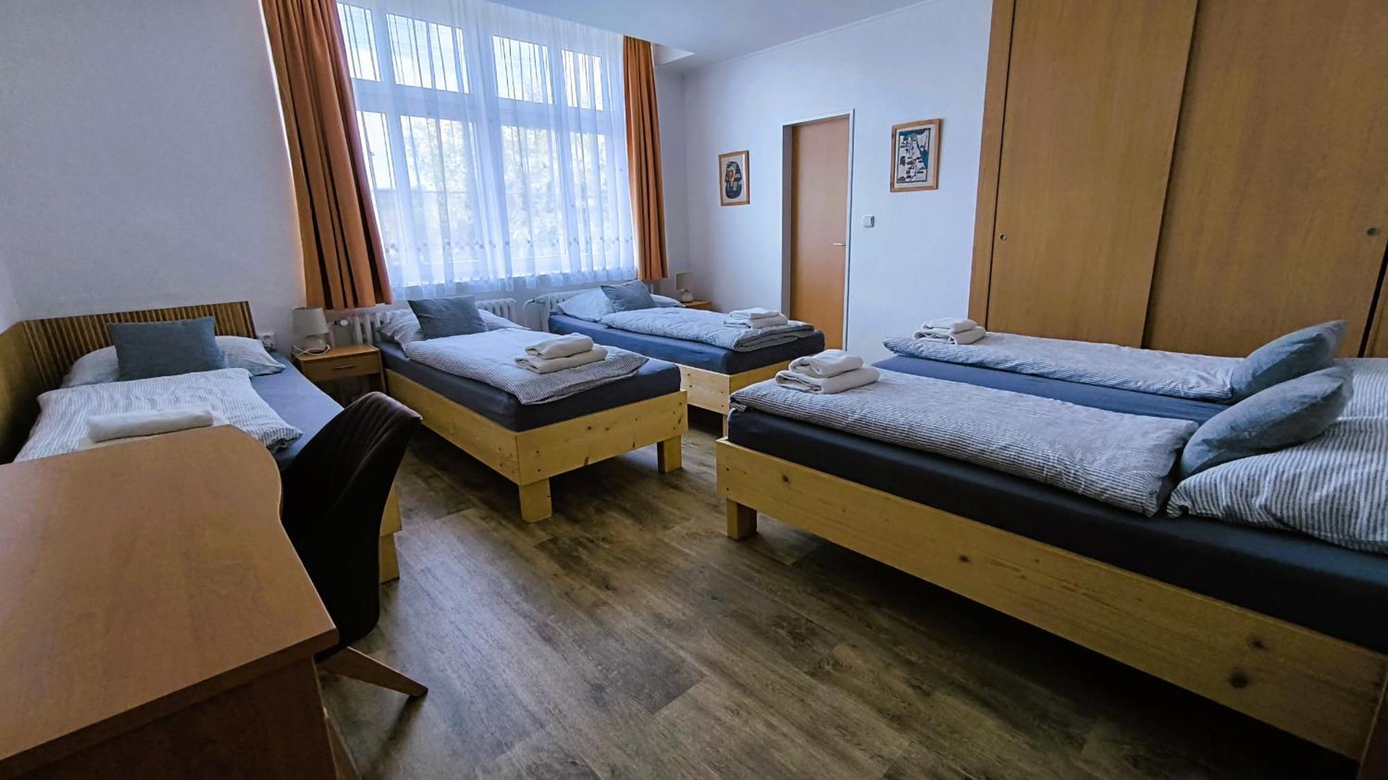 Penzion Pod Zámkem Vizovice Esterno foto
